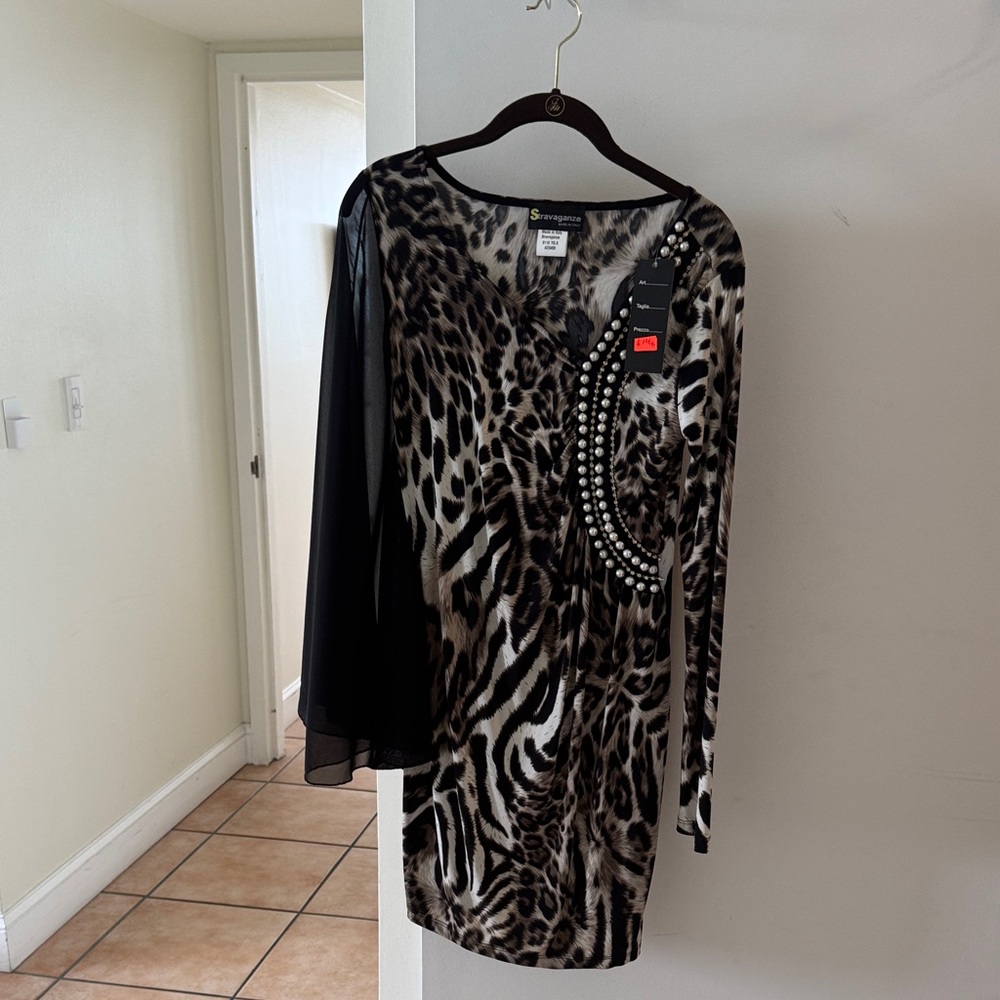 Elegant Animal Print Long Sleeve Dress